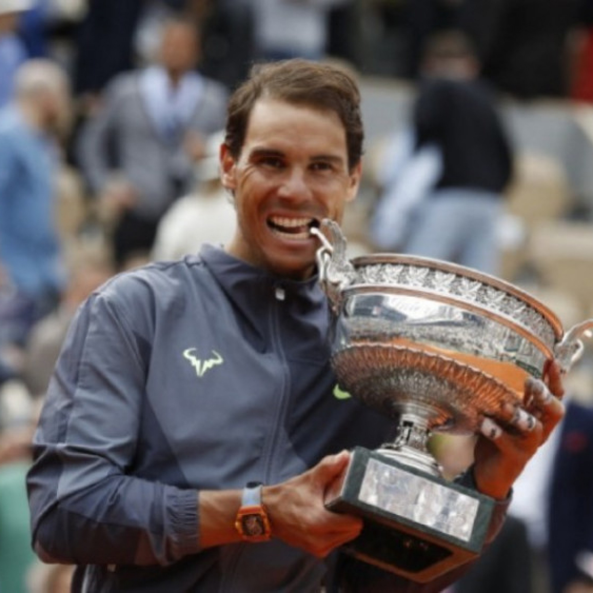  - Nadal hạng 512 ATP được tri ân đặc biệt, "bà trùm" Roland Garros bác bỏ điều này