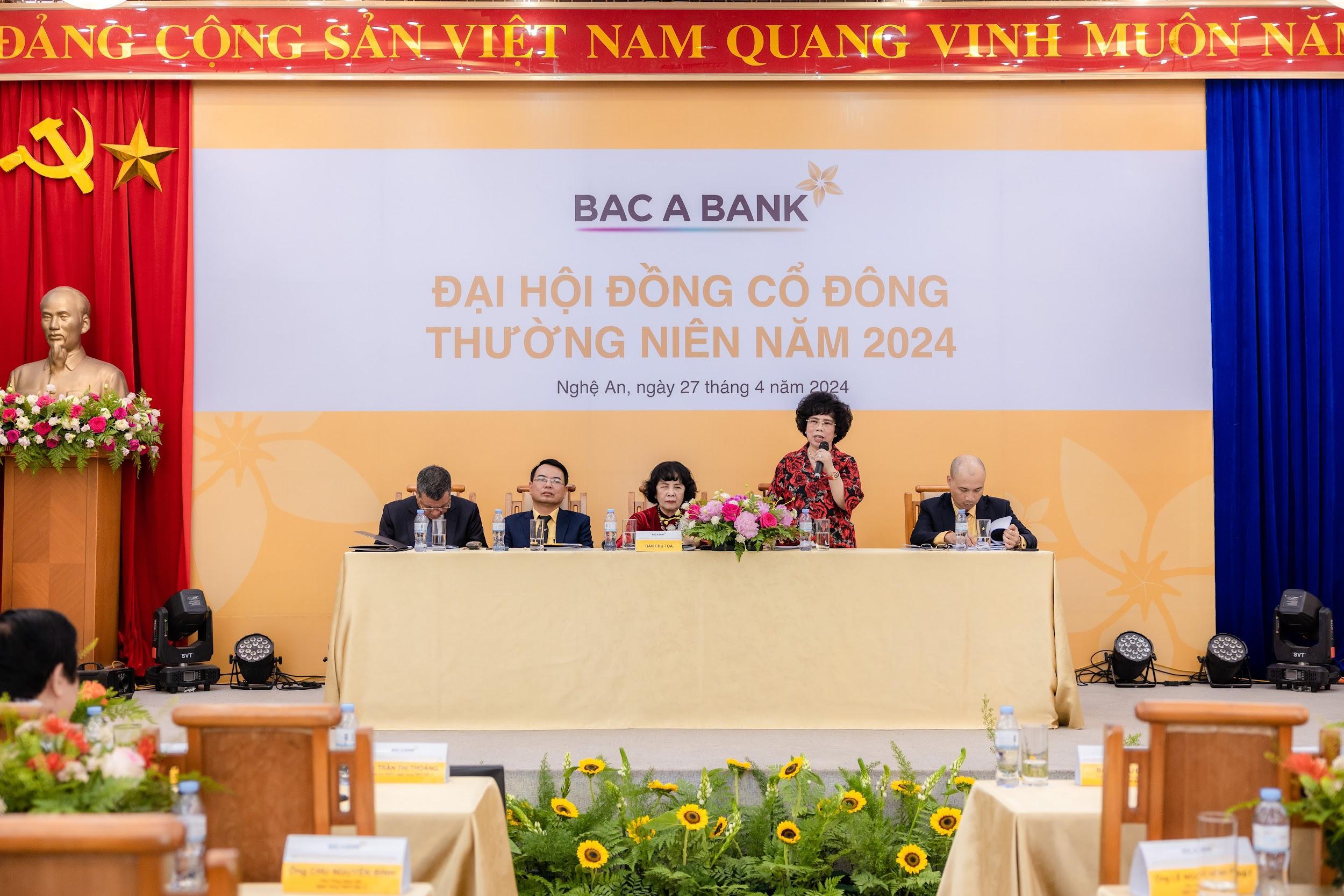 BAC A BANK ra mắt thành viên HĐQT nhiệm kỳ mới với mục tiêu tăng trưởng - 1
