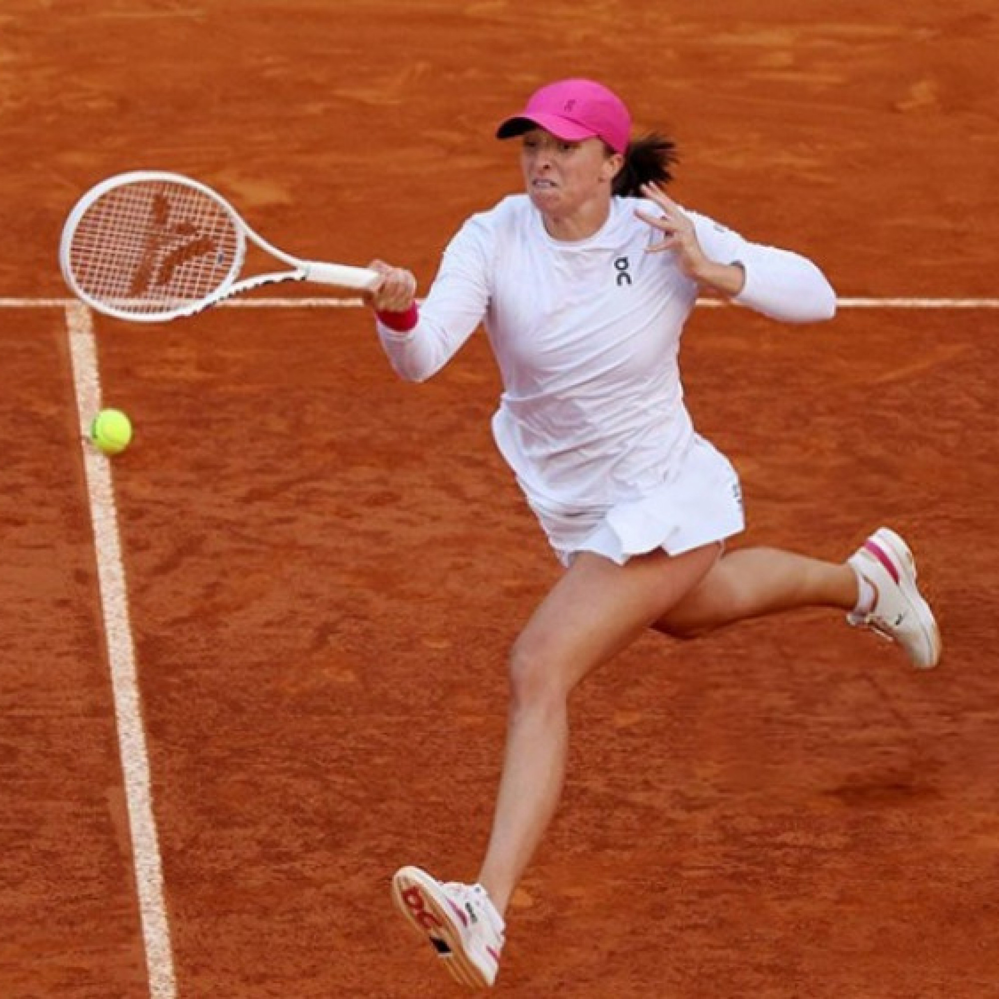  - Video tennis Swiatek - Sabalenka: Kinh điển 3 set, lần đầu ngọt ngào (Chung kết Madrid Open)