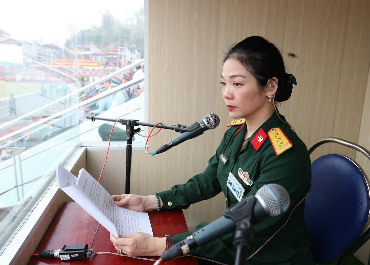 Giọng đọc Lễ kỷ niệm 70 năm Chiến thắng Điện Biên Phủ: Tôi khóc khi trời đổ mưa - 2