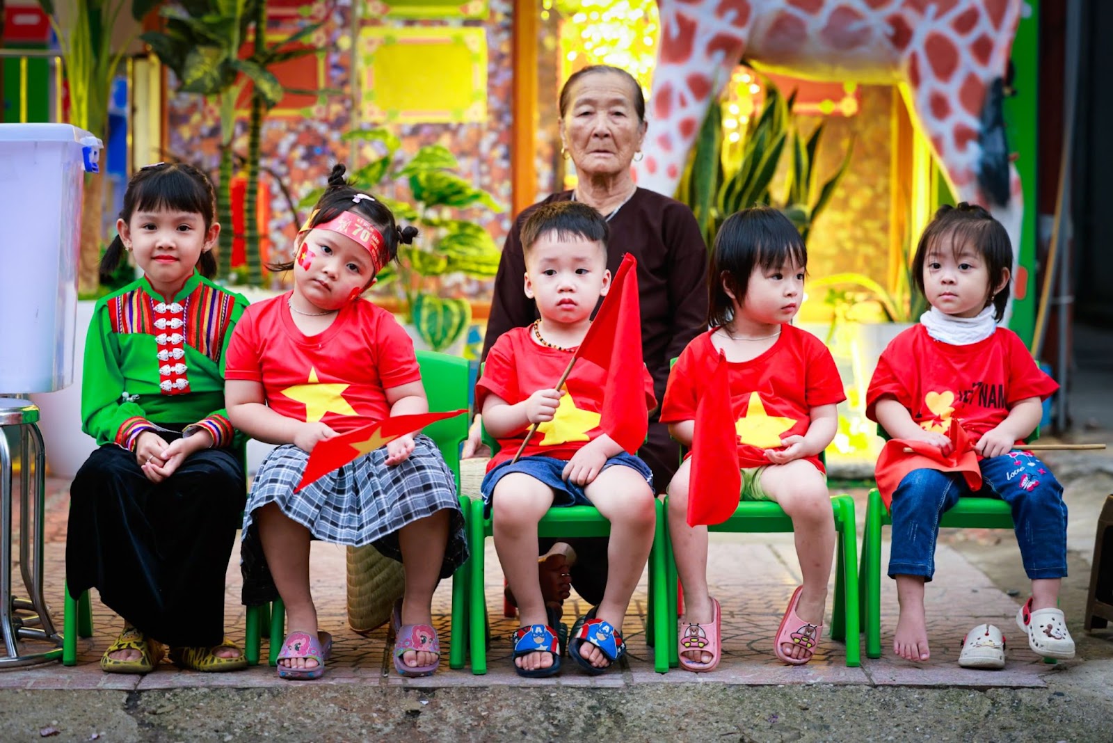 nhung khoanh khac tham tinh dan quan ben le le dieu binh tai dien bien phu - 2