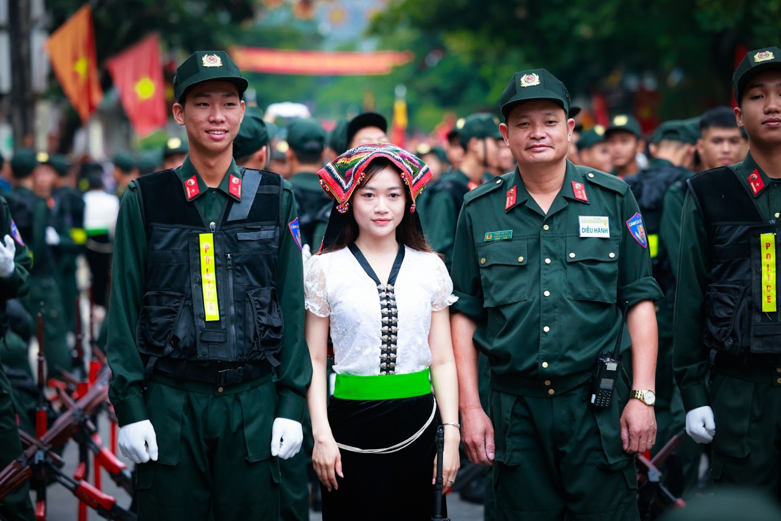 nhung khoanh khac tham tinh dan quan ben le le dieu binh tai dien bien phu - 10