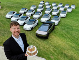 “YouTuber giàu nhất thế giới” MrBeast tặng 26 chiếc Tesla nhân dịp sinh nhật lần thứ 26