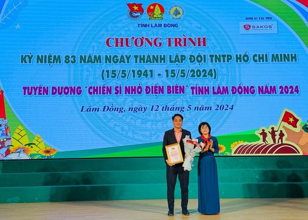 SAKOS trao tặng balo học sinh trị giá 100 triệu đồng cho “Chiến sĩ nhỏ Điện Biên” tỉnh Lâm Đồng - 5