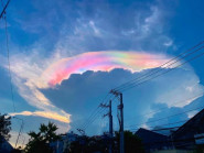 Chuyển động - Mây ngũ sắc rực rỡ xuất hiện trên bầu trời TP.HCM