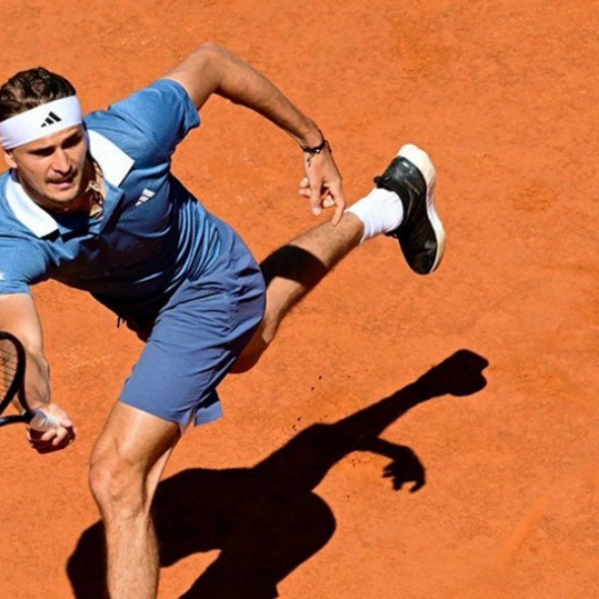  - Video tennis Tabilo - Zverev: Kịch tính 3 set, ngược dòng vào chung kết (Rome Open)