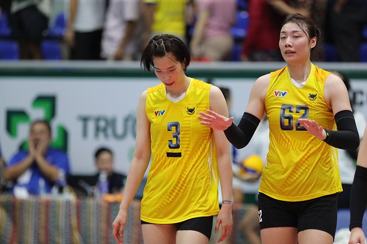 Đỉnh cao bóng chuyền nữ Việt Nam: Thanh Thúy khóc vì "người đặc biệt", Ninh Bình vào chung kết - 8