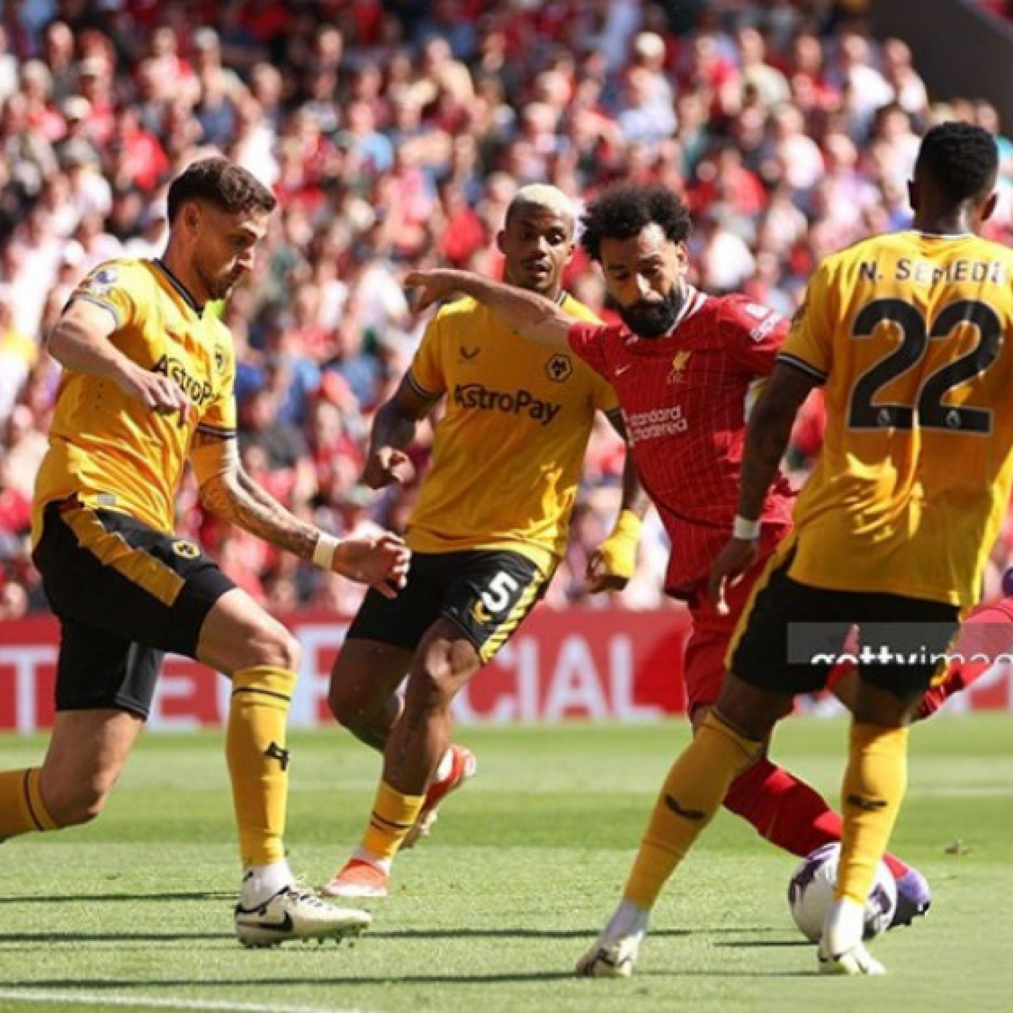  - Video bóng đá Liverpool - Wolverhampton: Bước ngoặt thẻ đỏ, "món quà" chia tay (Vòng 38 Ngoại hạng Anh)