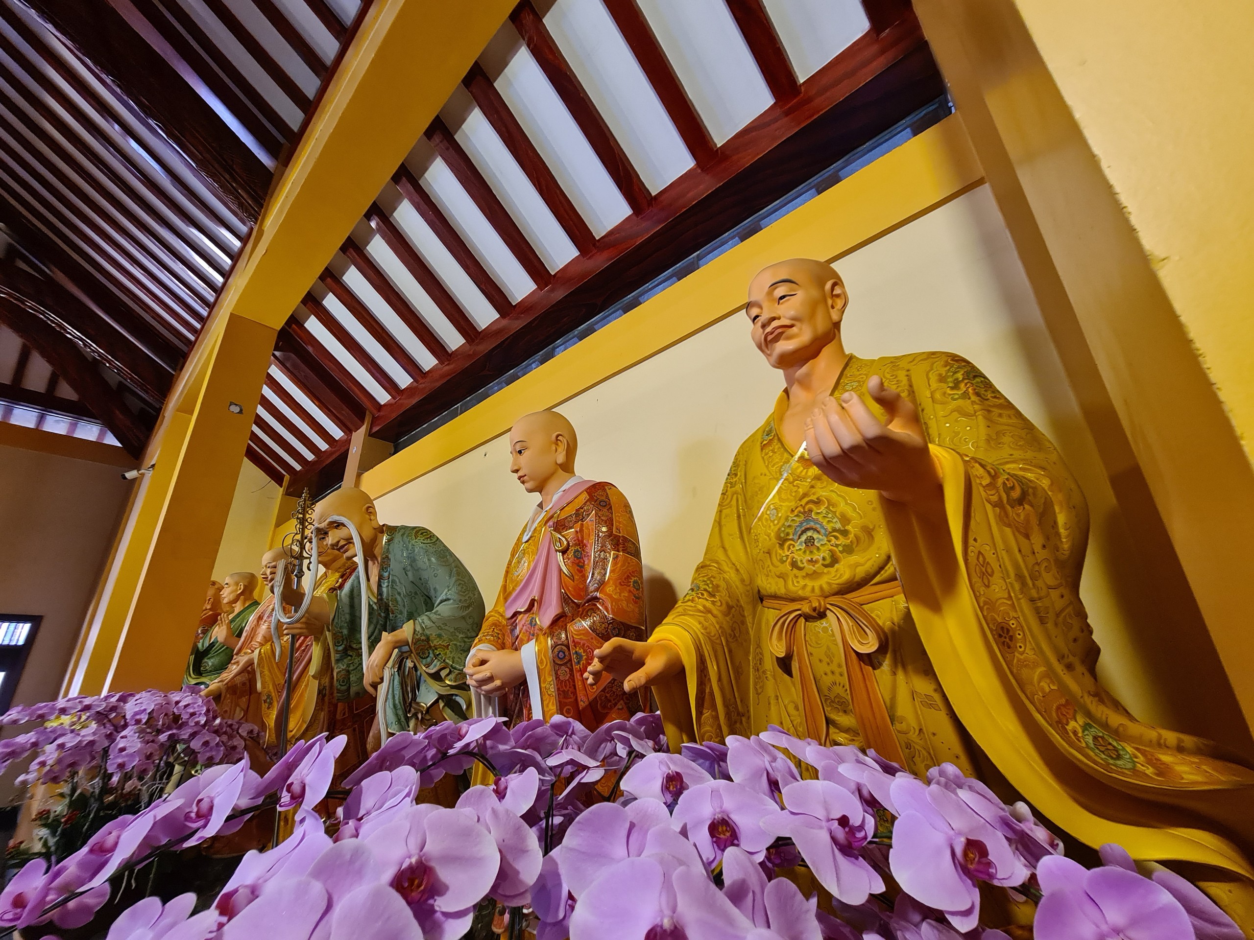 Đông đảo Phật tử tham dự Đại lễ Phật đản, cầu mong phúc báu, an lành - 8
