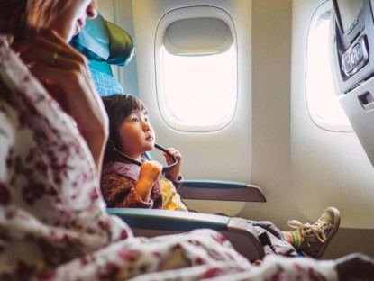 Bí quyết - Bí quyết giúp bậc cha mẹ kiểm soát tình hình khi trẻ nhỏ gây rối trên máy bay
