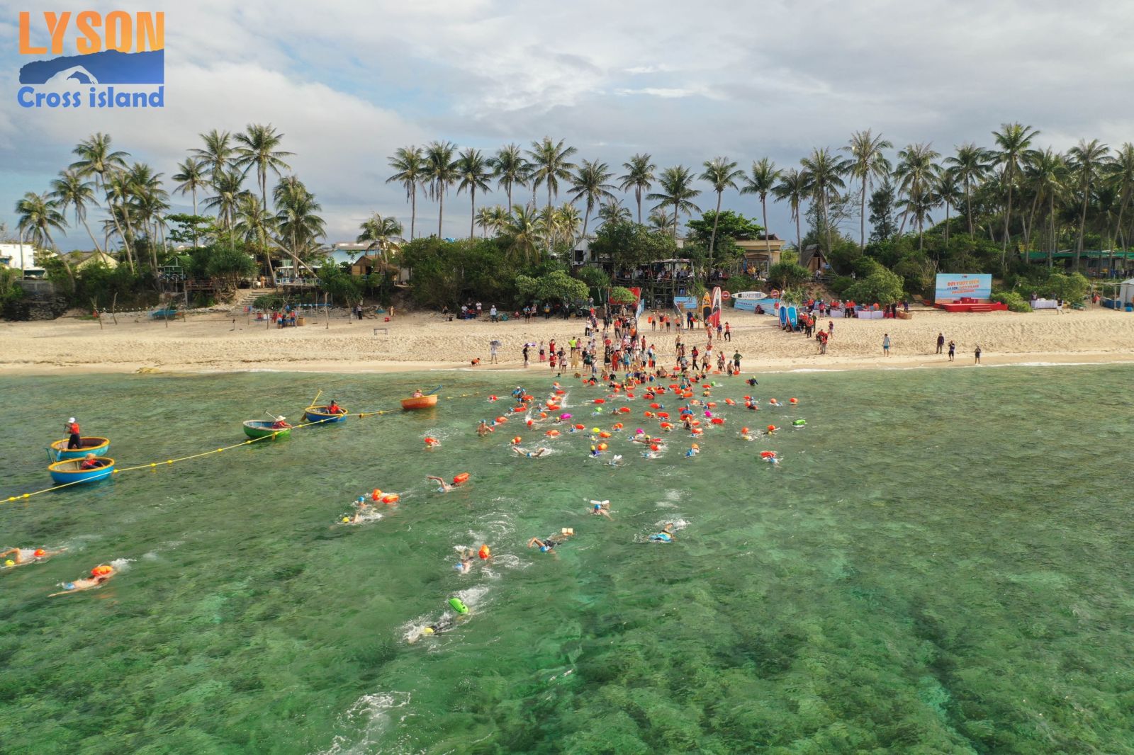 600 vận động viên tham gia giải bơi vượt biển Lý Sơn Cross Island 2024 - 1