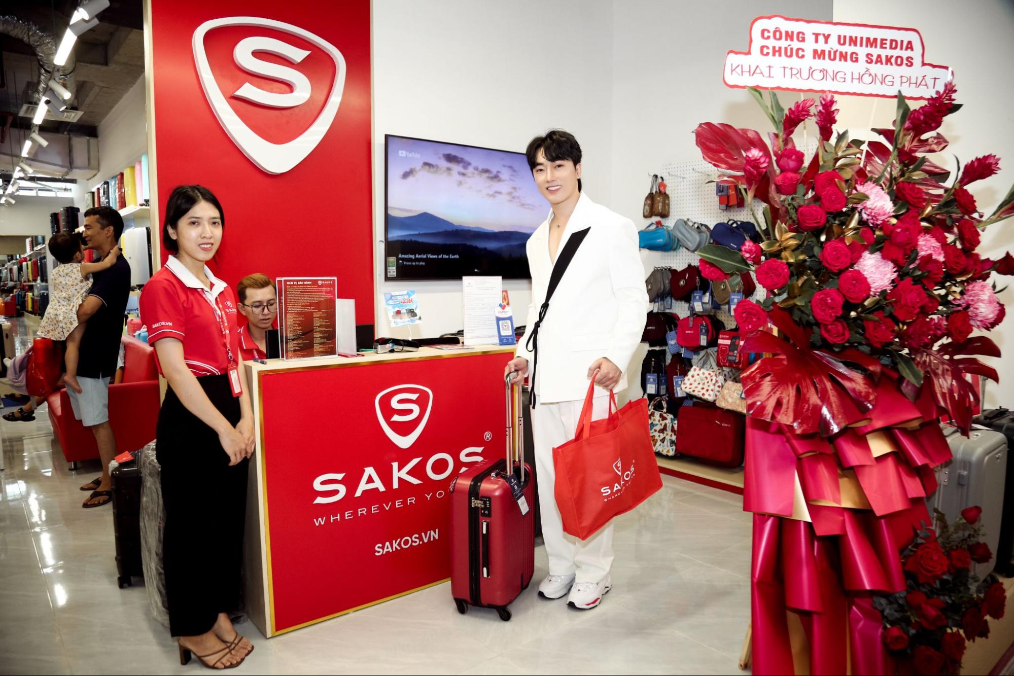 Hoa hậu Bùi Xuân Hạnh và dàn nghệ sĩ Việt ấn tượng với không gian đẳng cấp của SAKOS House Vincom Mega Mall Grand Park - 15