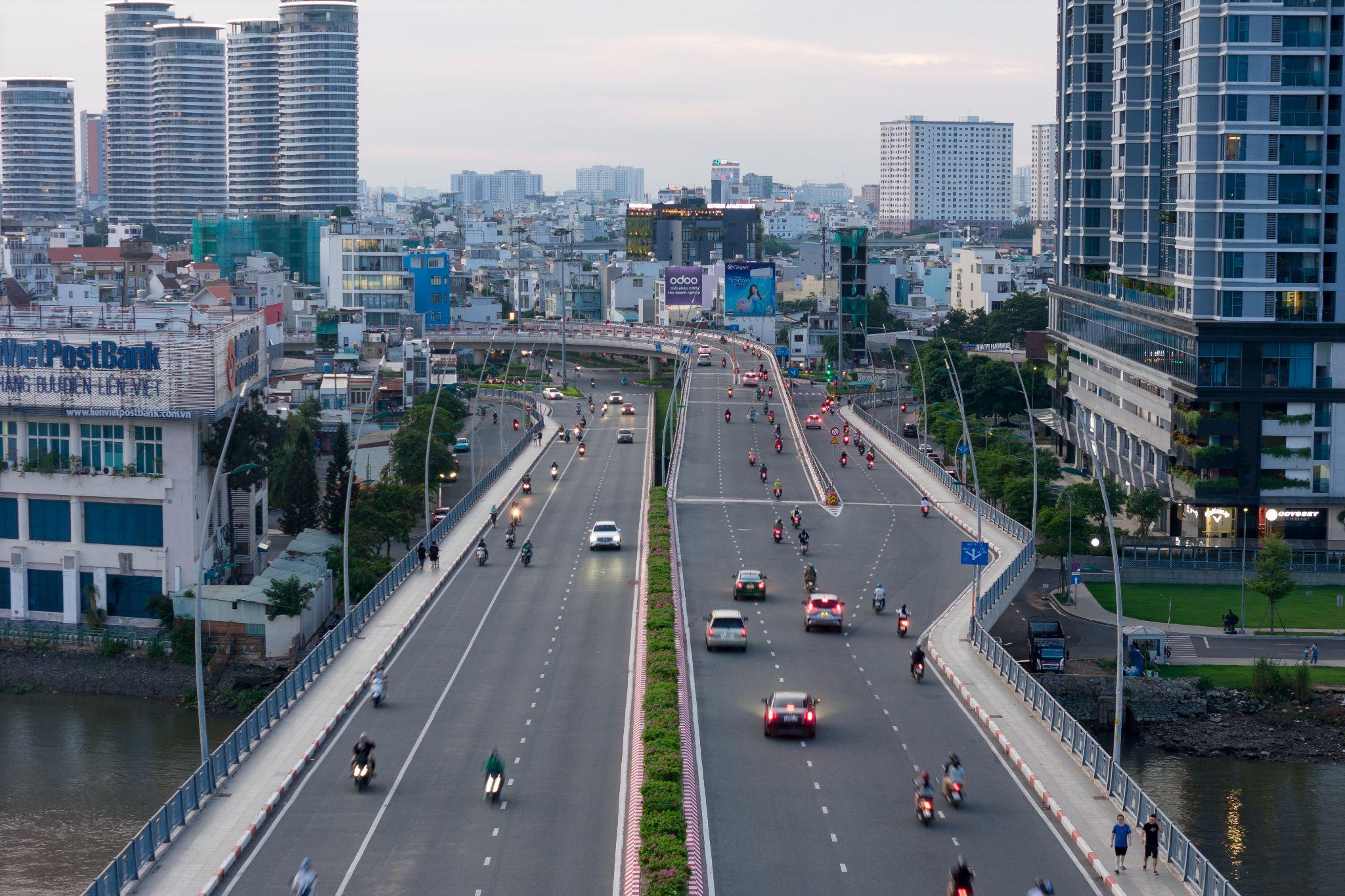 nhin lai cay cau nghin ty vuot song sai gon noi thu thiem va quan binh thanh - 3