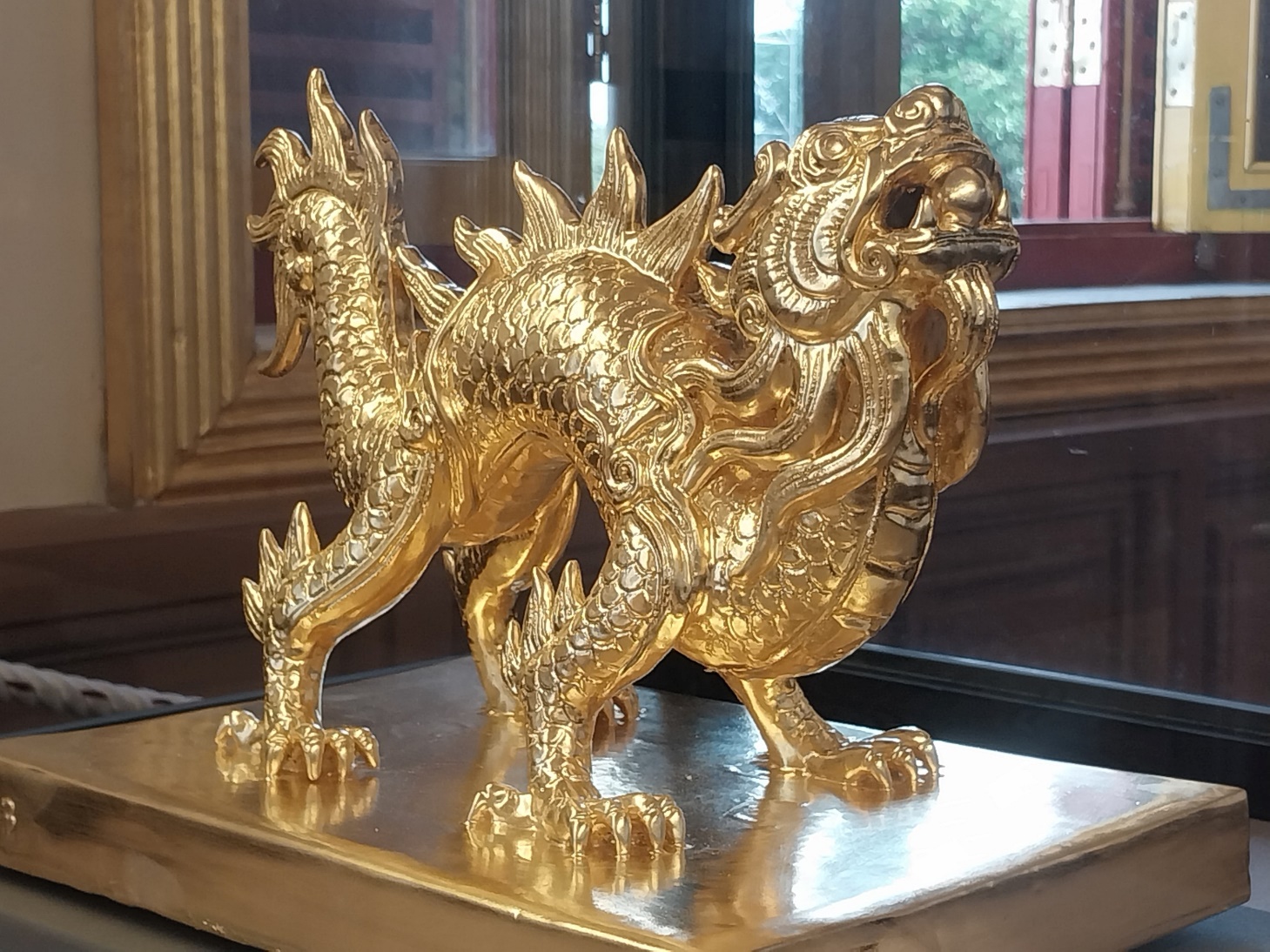 Chiêm ngưỡng "Biểu tượng rồng" - Tuyệt tác nghệ thuật gốm sứ Việt Nam - 1