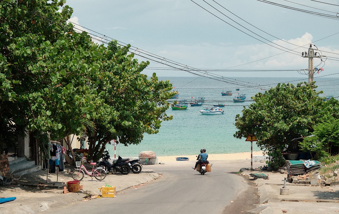 Vẻ đẹp bình yên của làng chài Nhơn Lý - 11