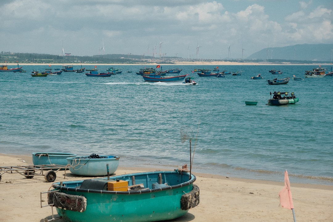 Vẻ đẹp bình yên của làng chài Nhơn Lý