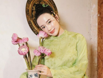 Giải trí - Angela Phương Trinh thừa nhận mâu thuẫn với mẹ suốt 2 năm qua, nói rõ chuyện nợ nần