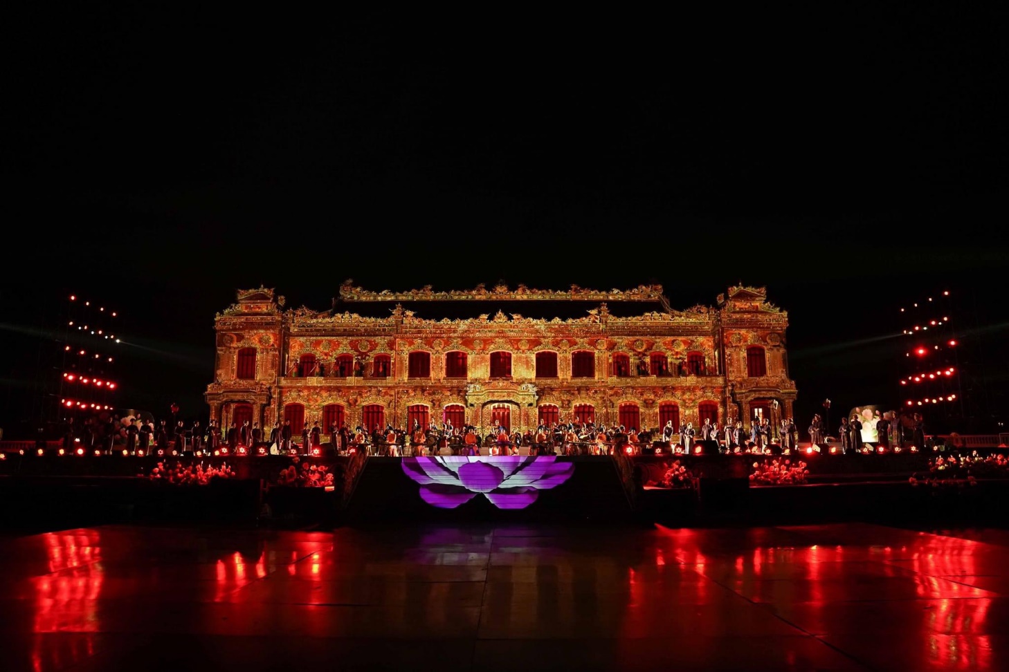 Chiêm ngưỡng cung điện triệu đô lộng lẫy trong đêm khai mạc Tuần lễ Festival Huế - 4