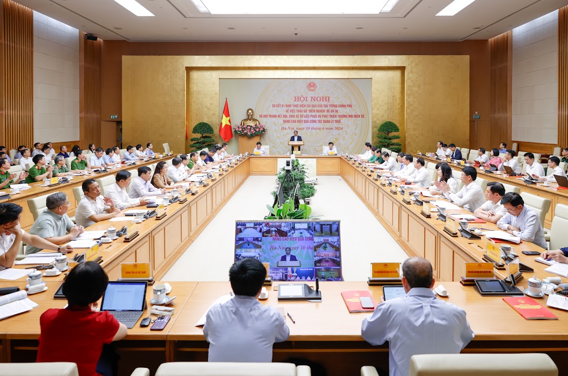 TP.HCM kiến nghị nhiều giải pháp tháo gỡ vướng mắc liên thông thủ tục hành chính - 1