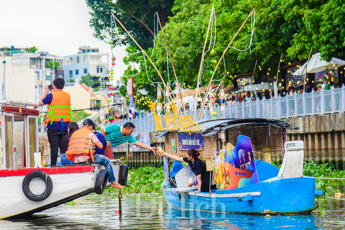 TP.HCM: Thành phố của những lễ hội náo nhiệt và sông nước hiền hòa - 7