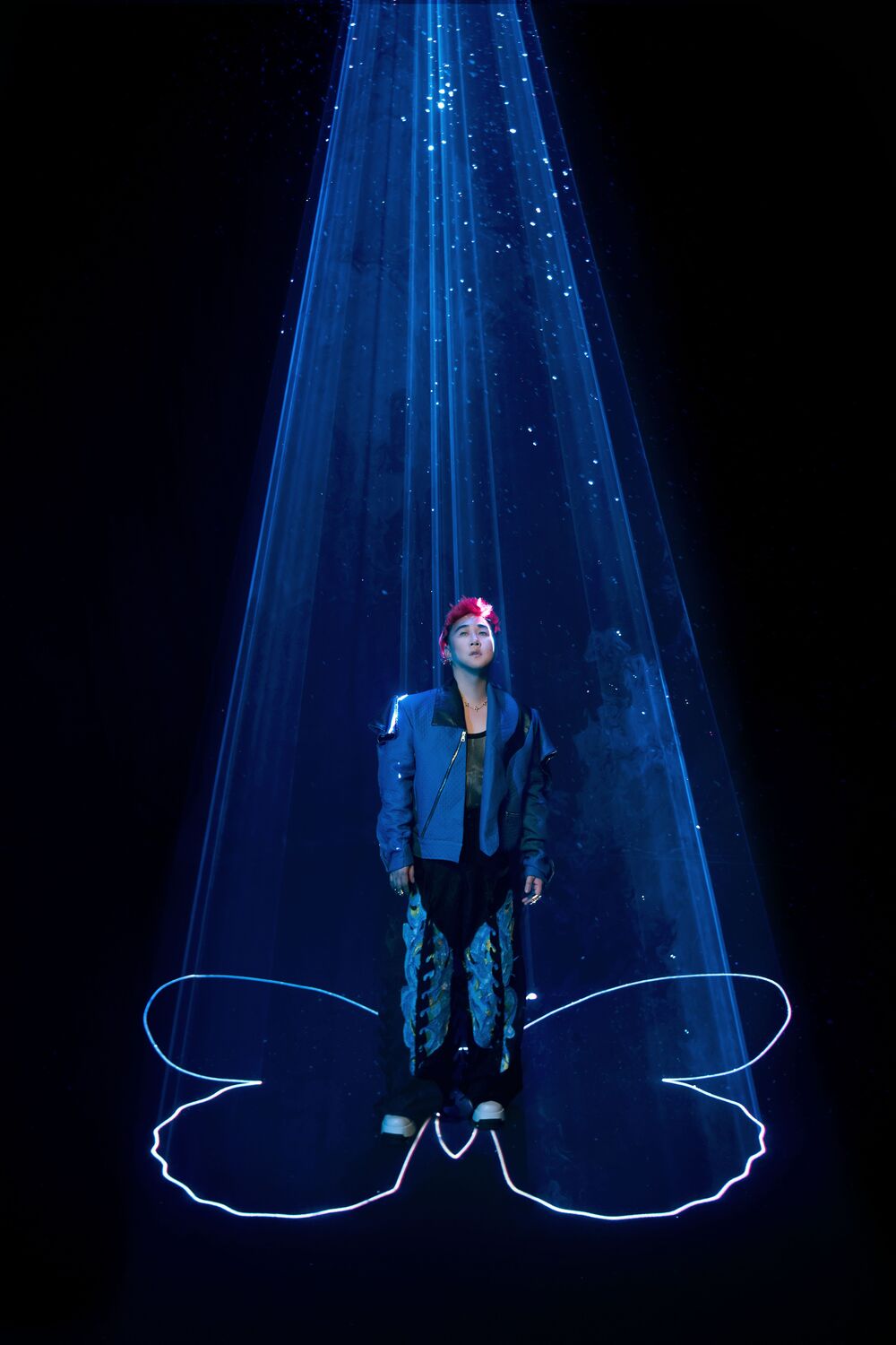 Trung Quân lần đầu hé lộ hậu trường bất ngờ của màn hóa bướm trong concert kỉ niệm 15 năm ca hát - 2