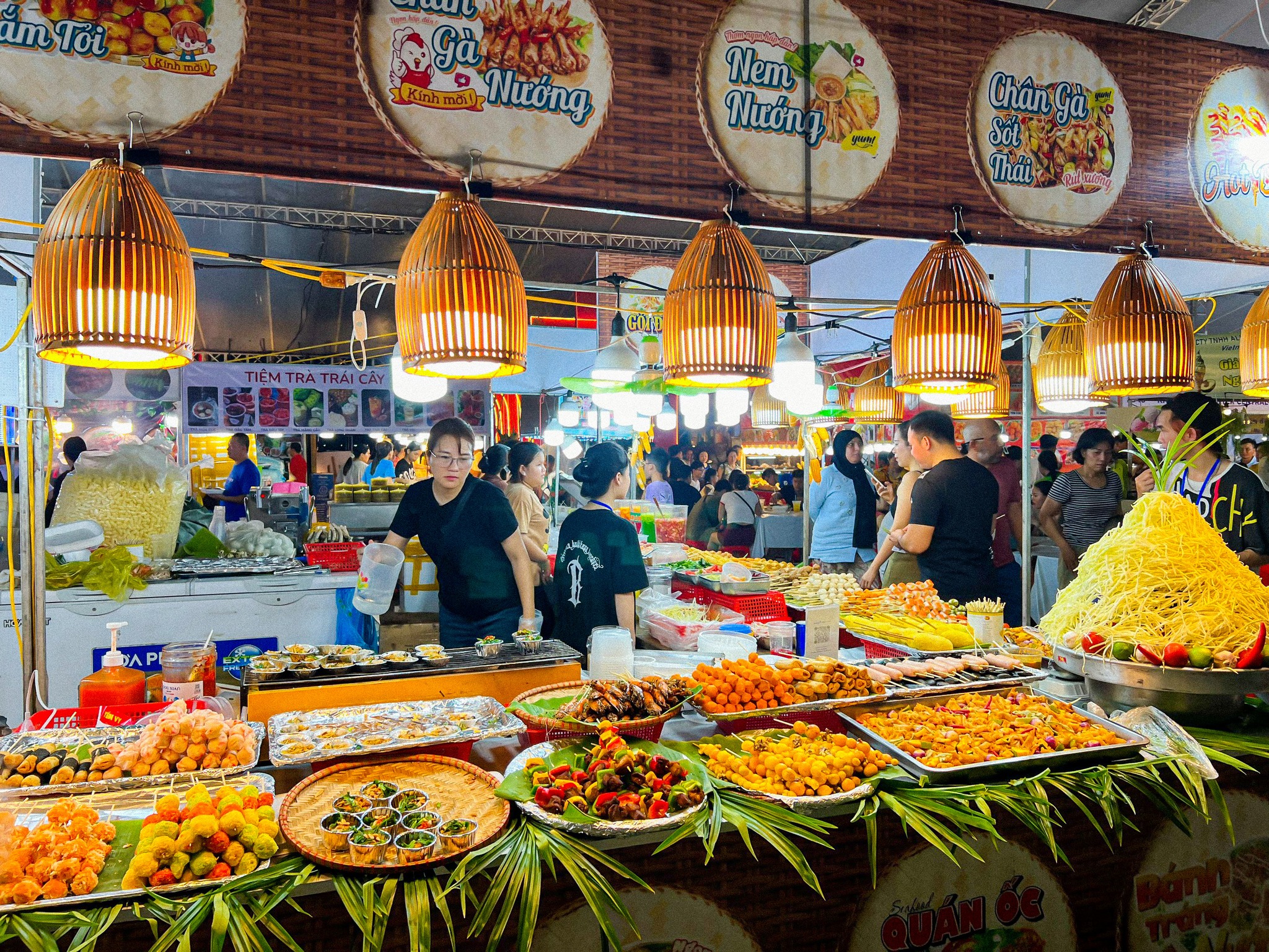 Nha Trang rực rỡ khai mạc Liên hoan Du lịch Biển 2024: "Biển hội tinh hoa" - 5