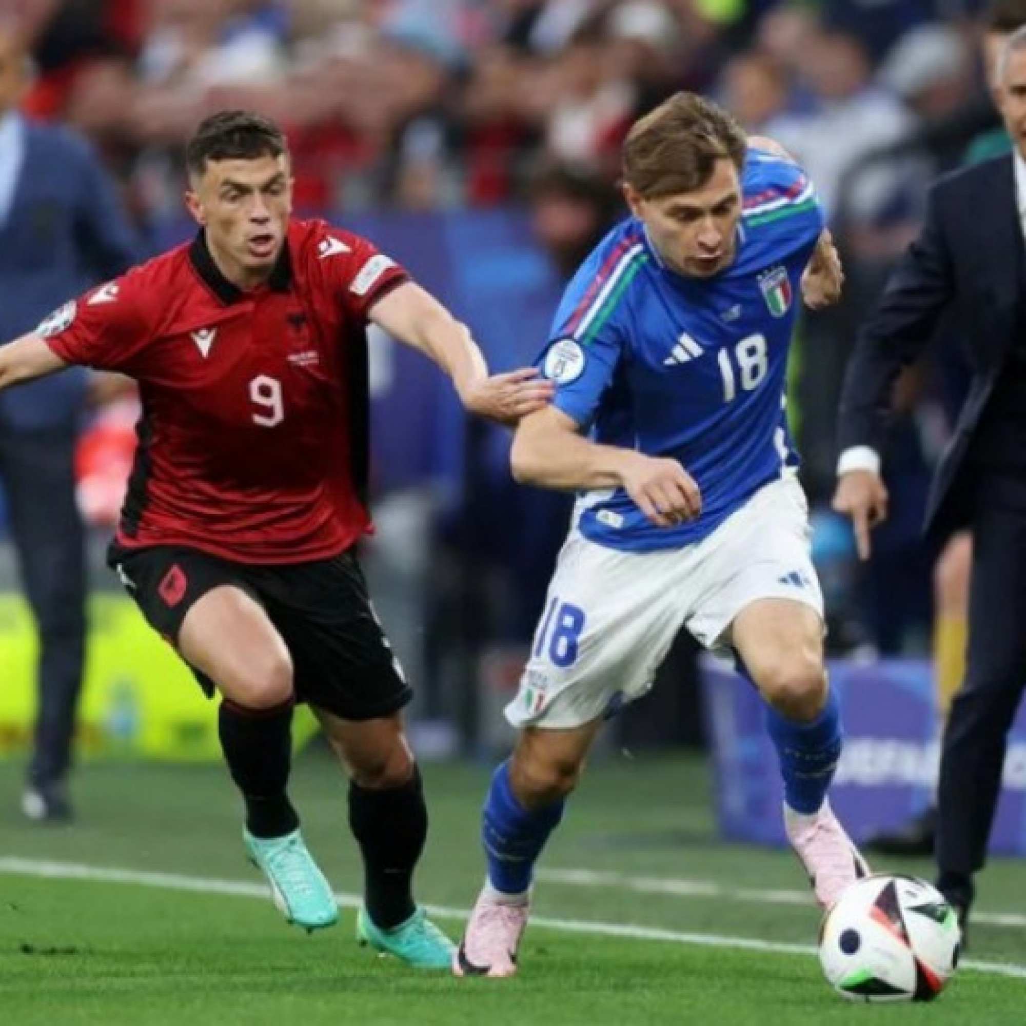Thể thao - Video bóng đá ĐT Italia - ĐT Albania: Sai lầm ngớ ngẩn, ngược dòng chóng vánh (EURO 2024)