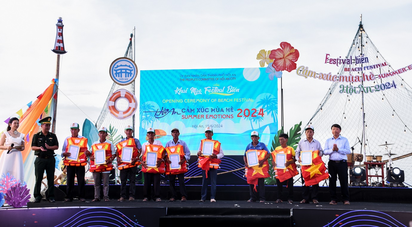 Hội An bừng sáng sắc màu với Festival biển mùa hè 2024 - 4