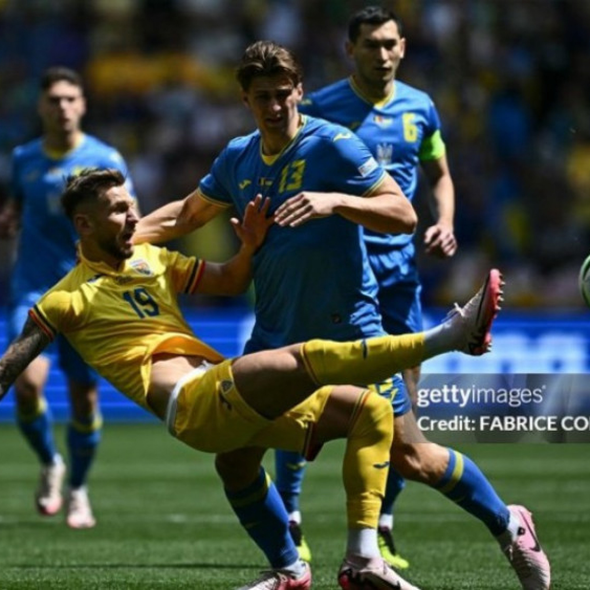  - Trực tiếp bóng đá Romania - Ukraine: Nỗ lực trong vô vọng (EURO)