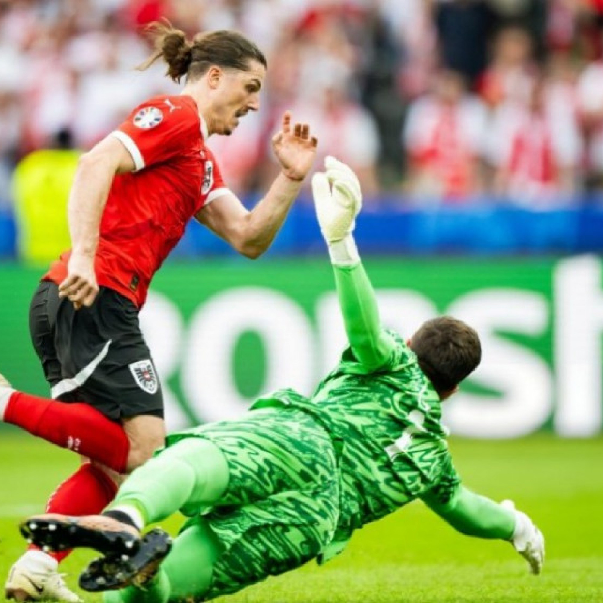  - Video bóng đá Ba Lan - Áo: Tưng bừng 4 bàn, phạt đền ấn định (EURO 2024)