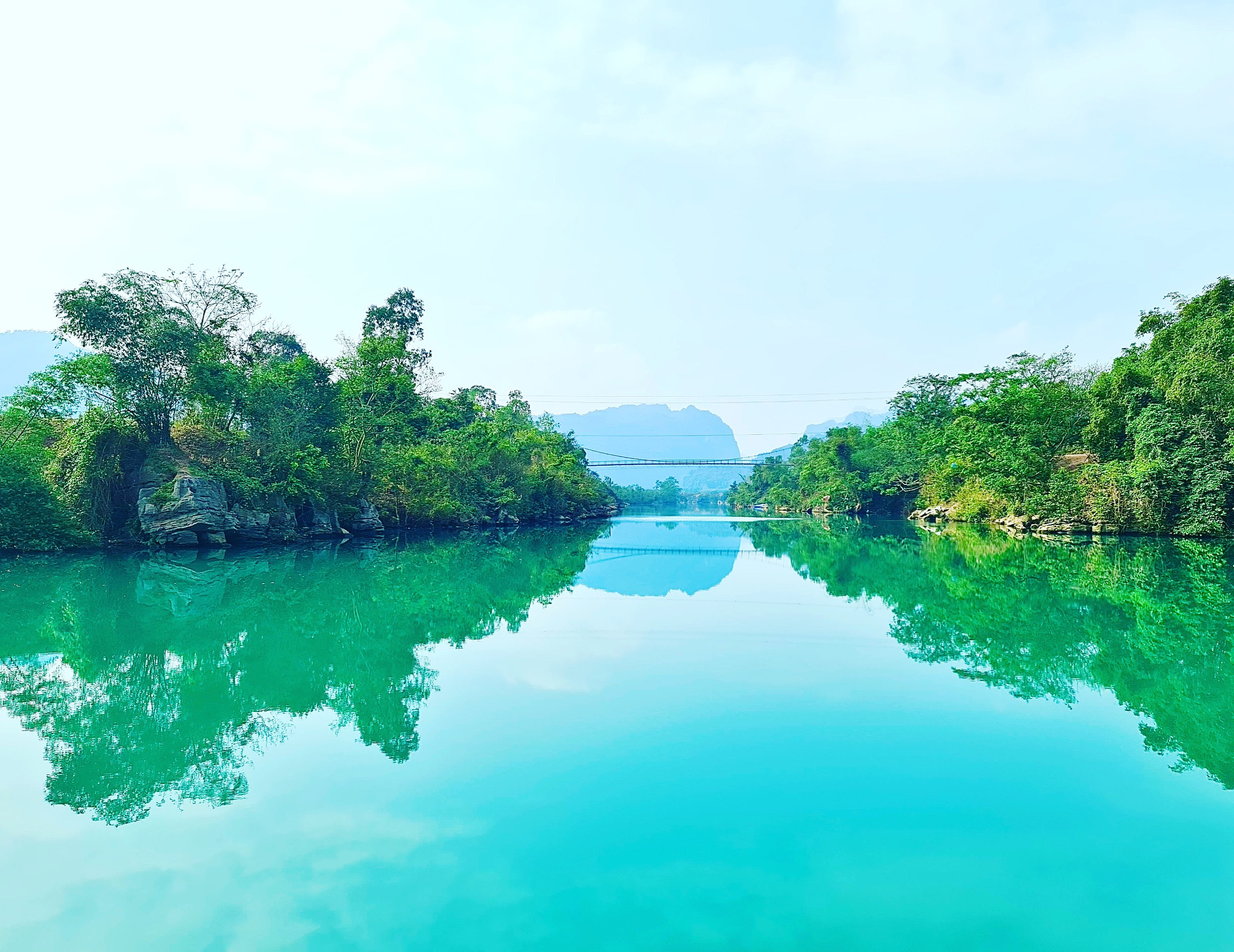 Khám phá Sông Chày: Tắm bùn độc đáo, đu dây zipline và hang Tối kỳ thú - 1