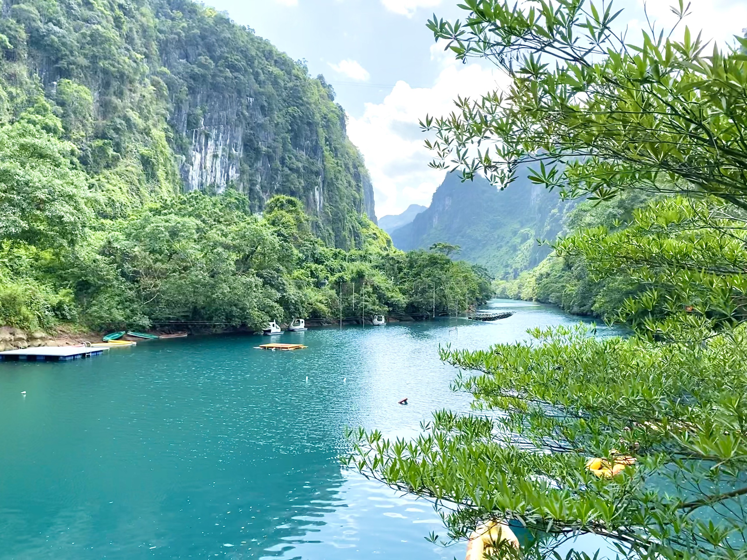 Khám phá Sông Chày: Tắm bùn độc đáo, đu dây zipline và hang Tối kỳ thú - 2