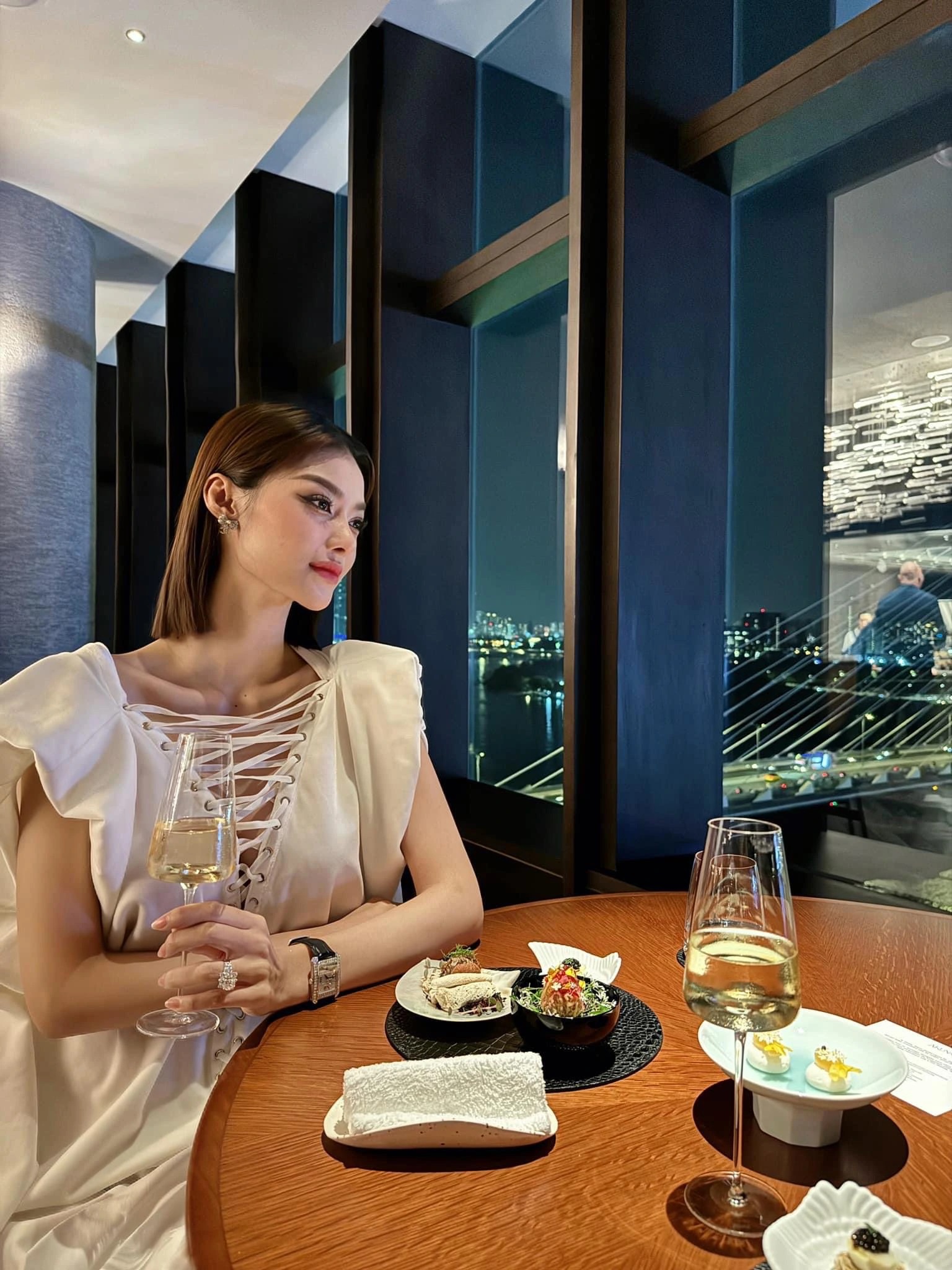 Á hậu Việt có động thái phủ nhận tin đồn ở ẩn sinh con nhưng dân tình vẫn nghi vấn điều này - 3