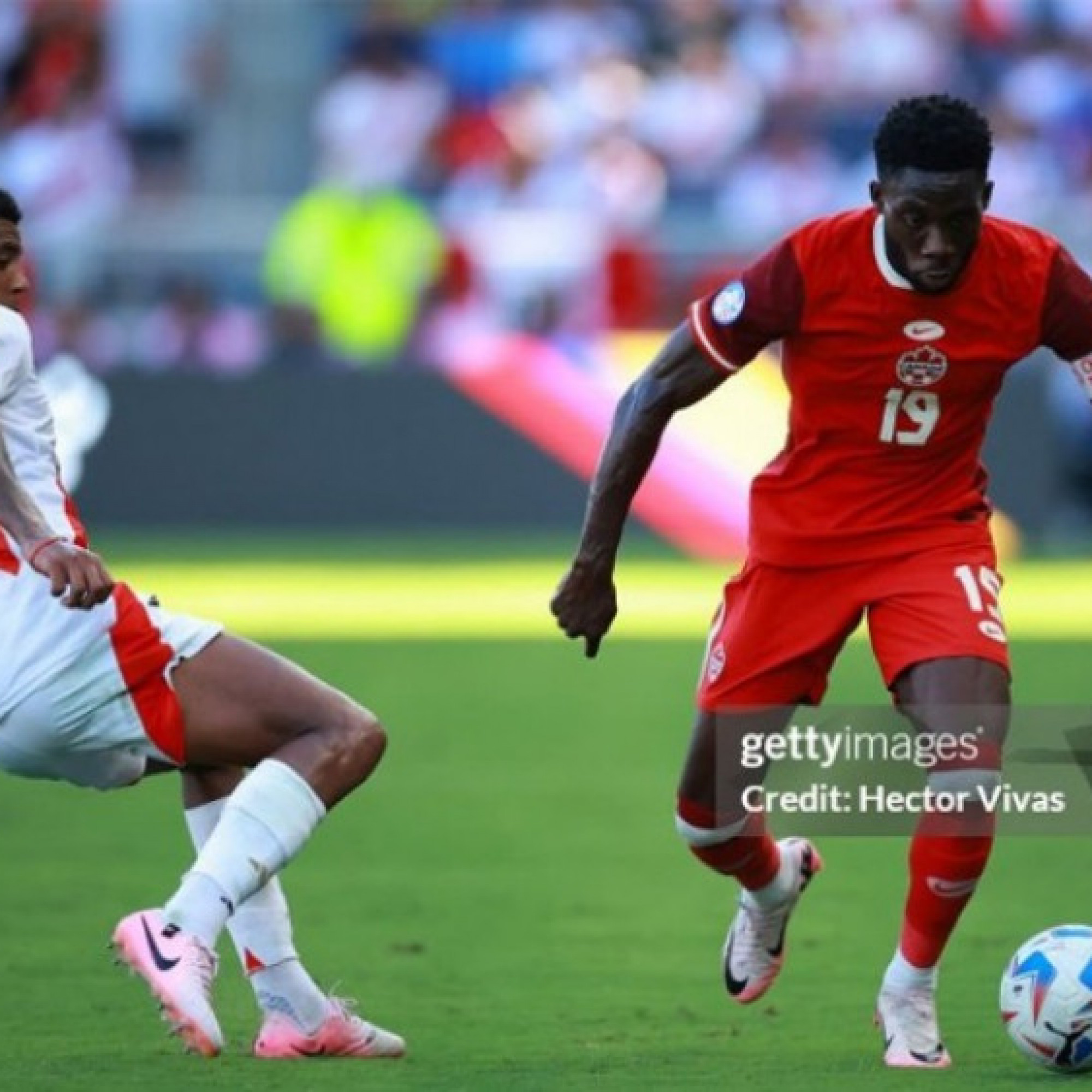  - Video bóng đá Peru - Canada: Thẻ đỏ bước ngoặt, phản đòn đau đớn (Copa America)