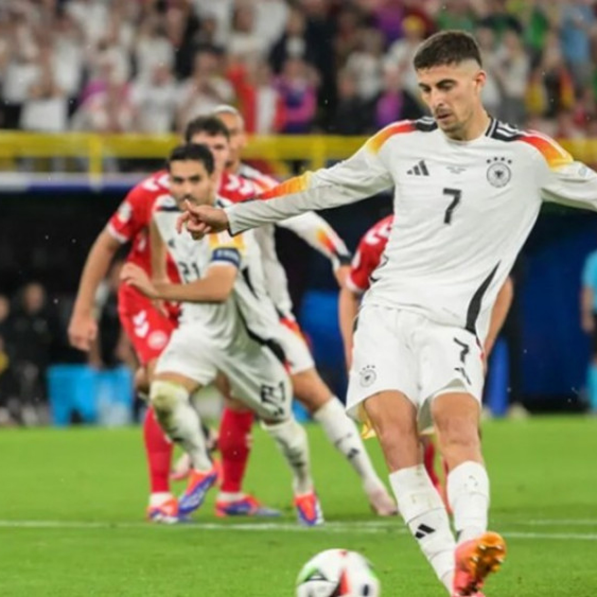  - Tranh cãi Havertz đá penalty sai luật cho ĐT Đức khiến UEFA lên tiếng