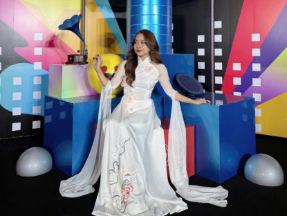 Giải trí - Hát live trên mạng xã hội: Khó khăn bủa vây với những người trẻ