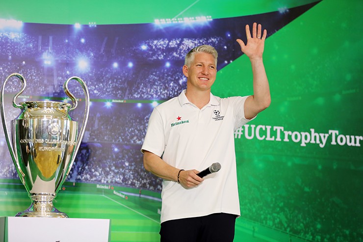 Huyền thoại ĐT Đức hẹn Việt Nam ở World Cup, dự đoán CLB nào vào chung kết C1? - 1