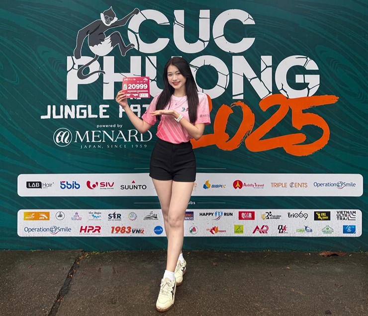 Hot girl Vy Phan chạy giữa “rừng” runner nam, Thu Hiền 1 tháng dự 3 giải từ Bắc vào Nam - 5