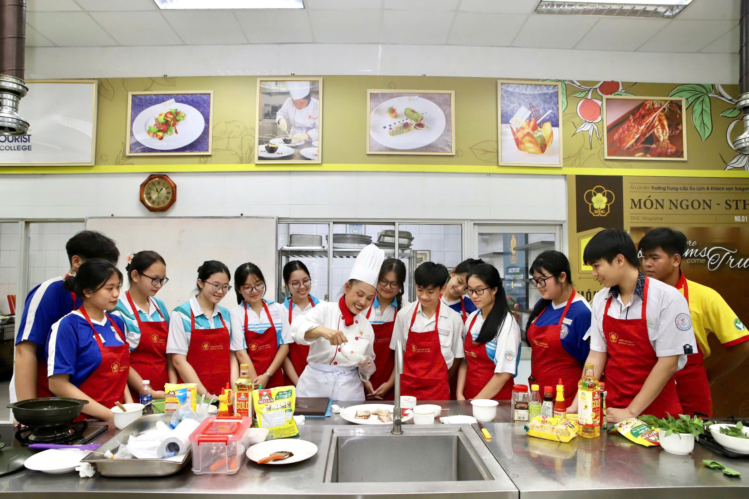 Khởi động Hội thi 'Đầu bếp trẻ' lần thứ X năm 2024-2025 - 3
