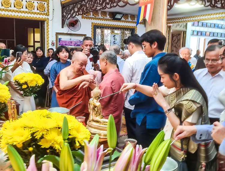 Rộn ràng không khí đón Tết cổ truyền Chôl Chnăm Thmây