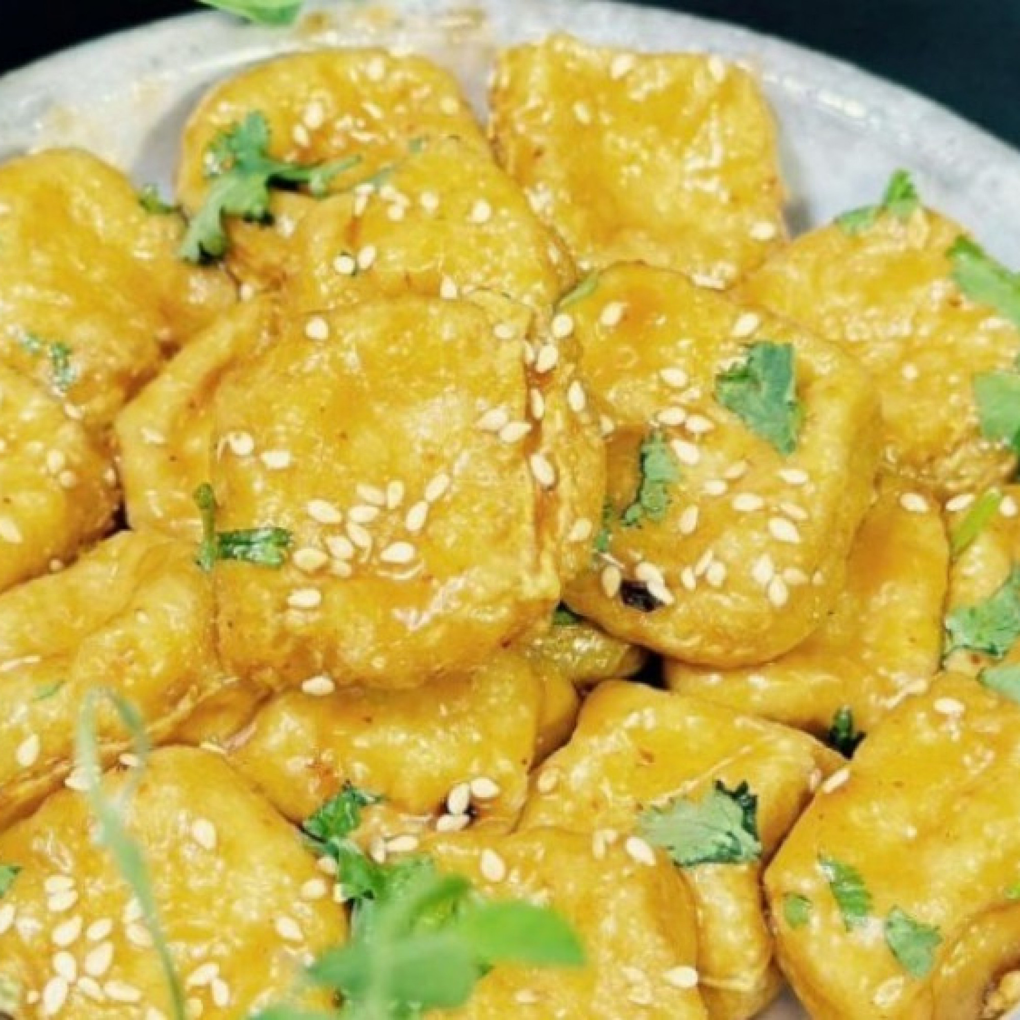  - Vẫn là đậu rán nhưng thêm thứ này ngon bất ngờ, cả nhà thi nhau gắp