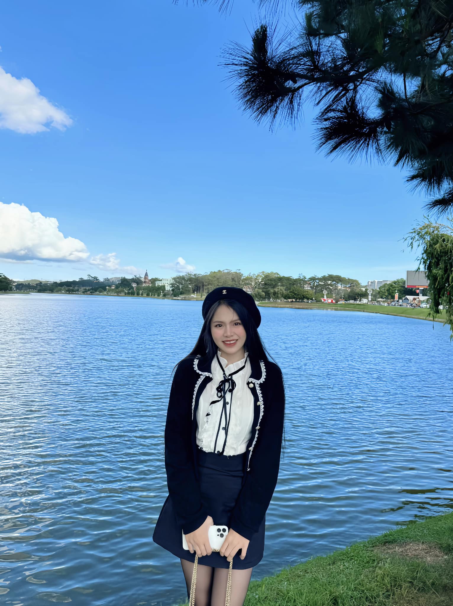 Rời bỏ chốn thành thị, cô phiên dịch viên 10X đi về vùng quê yên ả để tìm lại chính mình - 2