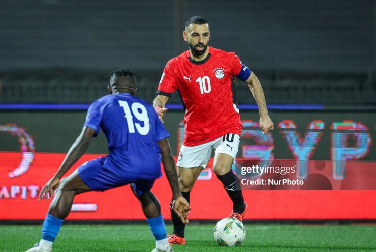 Salah nguy cơ vắng mặt 10 trận ngay sau khi gia hạn với Liverpool - 1