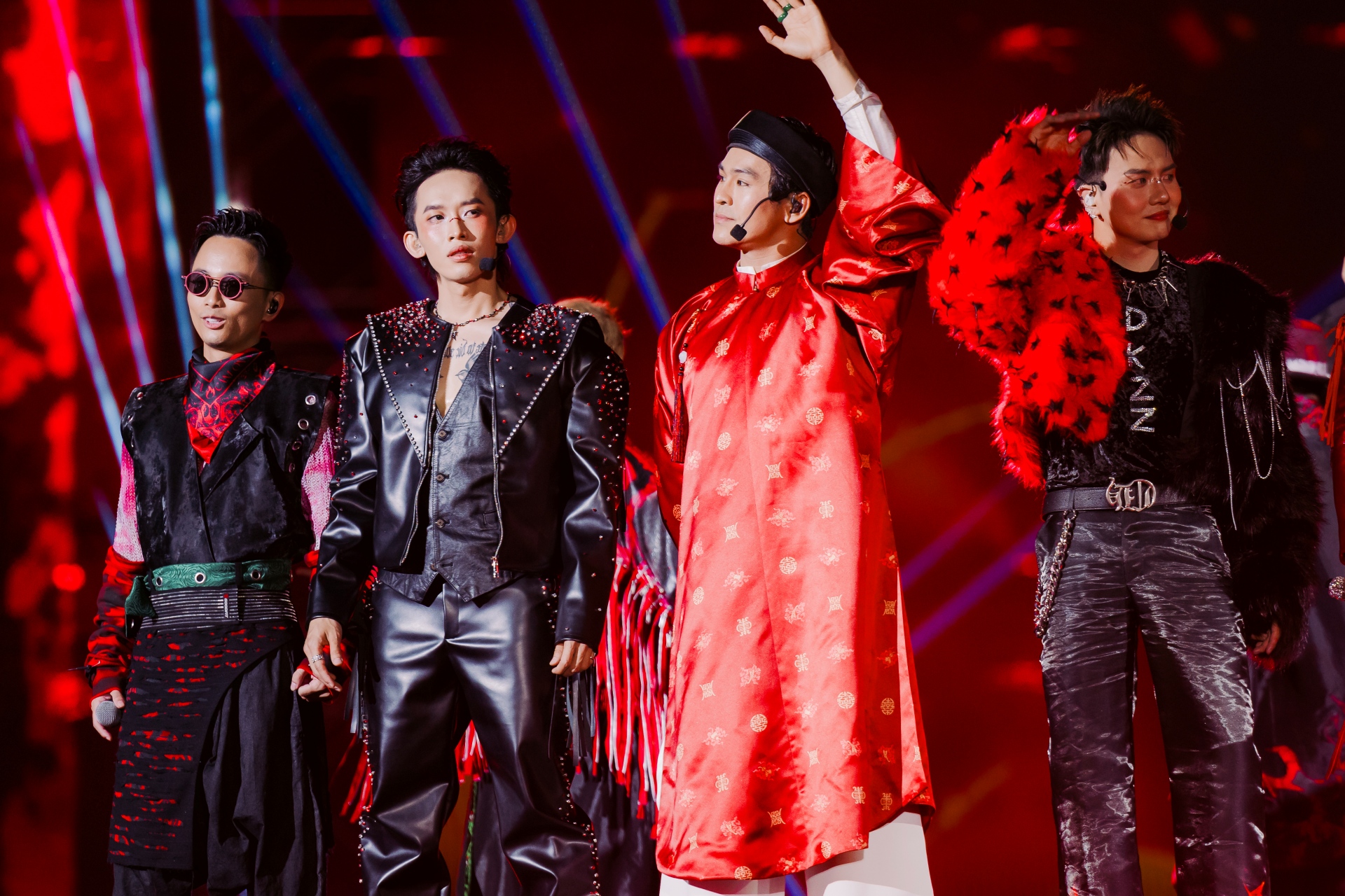 Phim điện ảnh 'Concert Anh Trai Vượt Ngàn Chông Gai' bán sạch vé premiere trong vòng 1 phút - 3