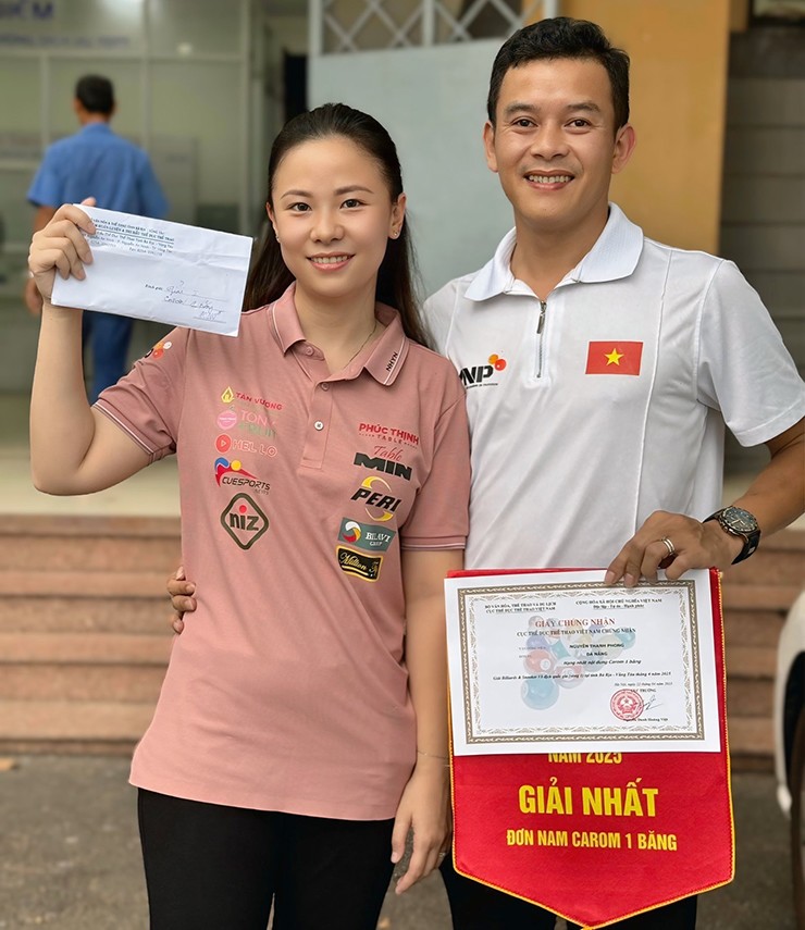 Cơ thủ Thanh Phong vô địch bi-a quốc gia, tiền thưởng chuyển ngay cho “nữ hoàng carom” - 1