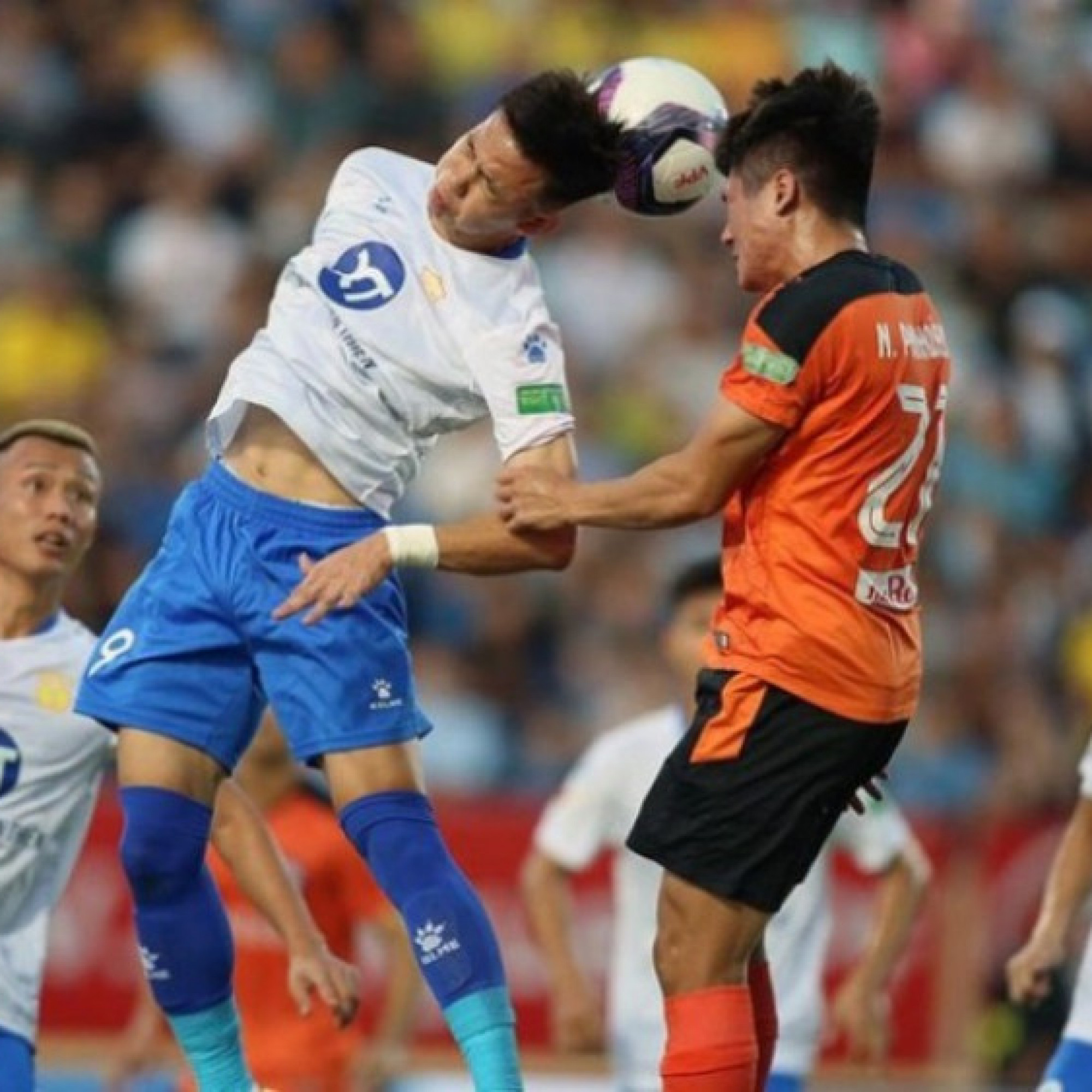  - Trực tiếp bóng đá Đà Nẵng - Nam Định: Văn Toàn, Tuấn Anh đá chính (V-League)