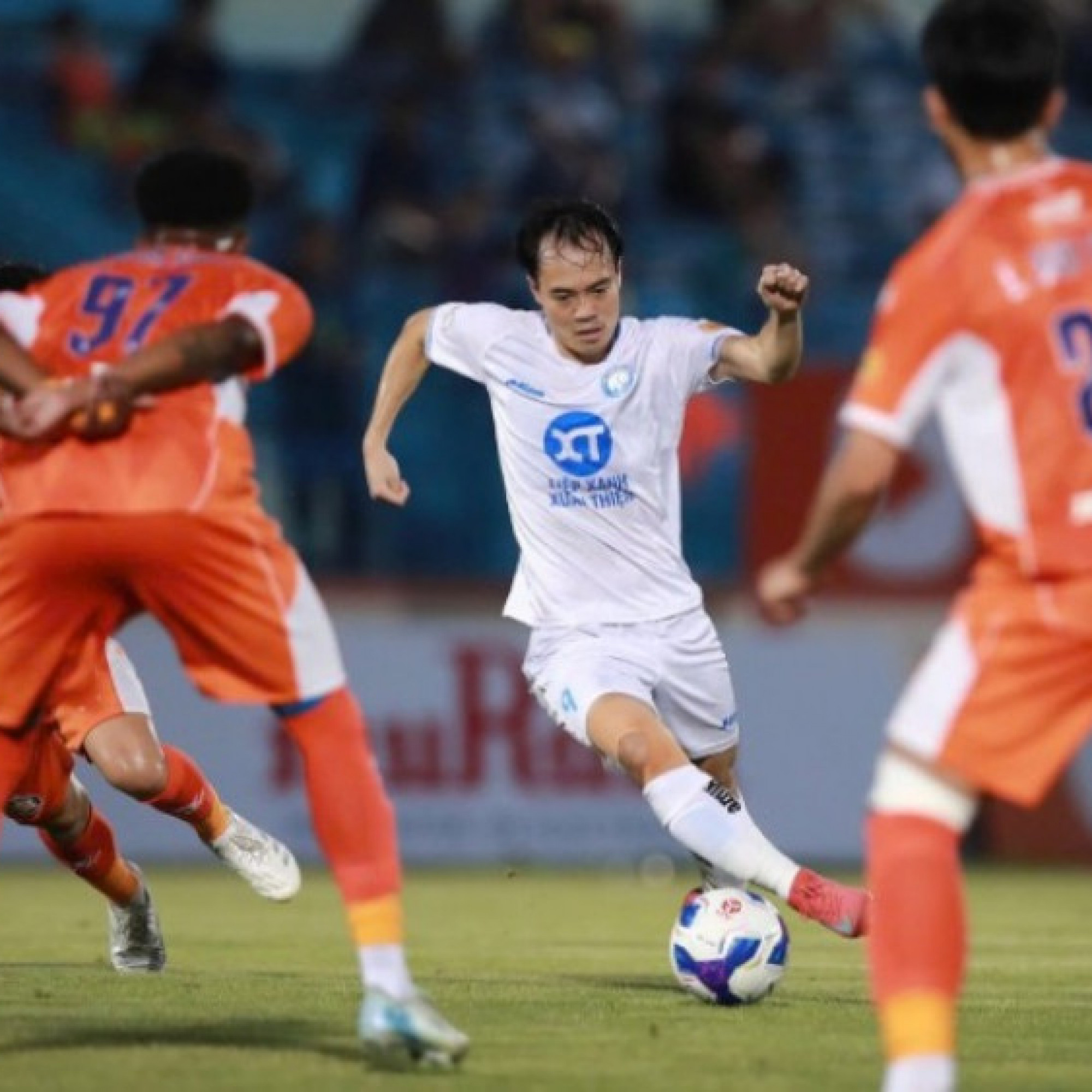  - Video bóng đá Đà Nẵng - Nam Định: Vinh danh "người nhện" (V-League)