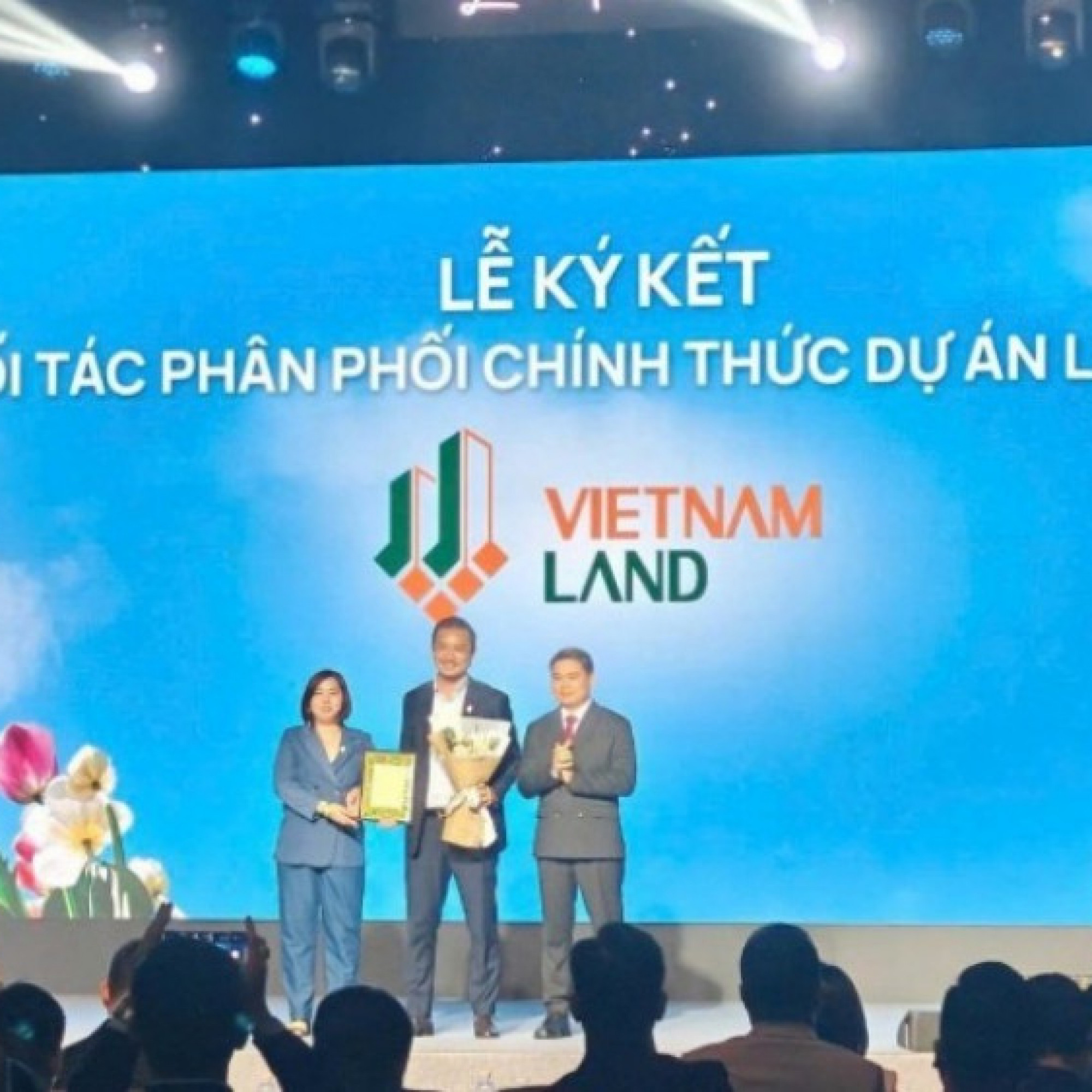  - Công ty Cổ phần Dịch Vụ Môi Giới Vietnam Land chính thức trở thành đại lý phân phối chiến lược cho dự án La Pura