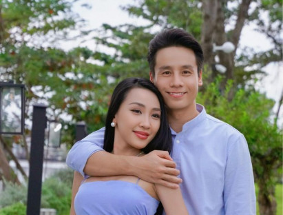 Một nam vương chia tay người yêu hơn 3 năm, dân tình tiếc hùi hụi