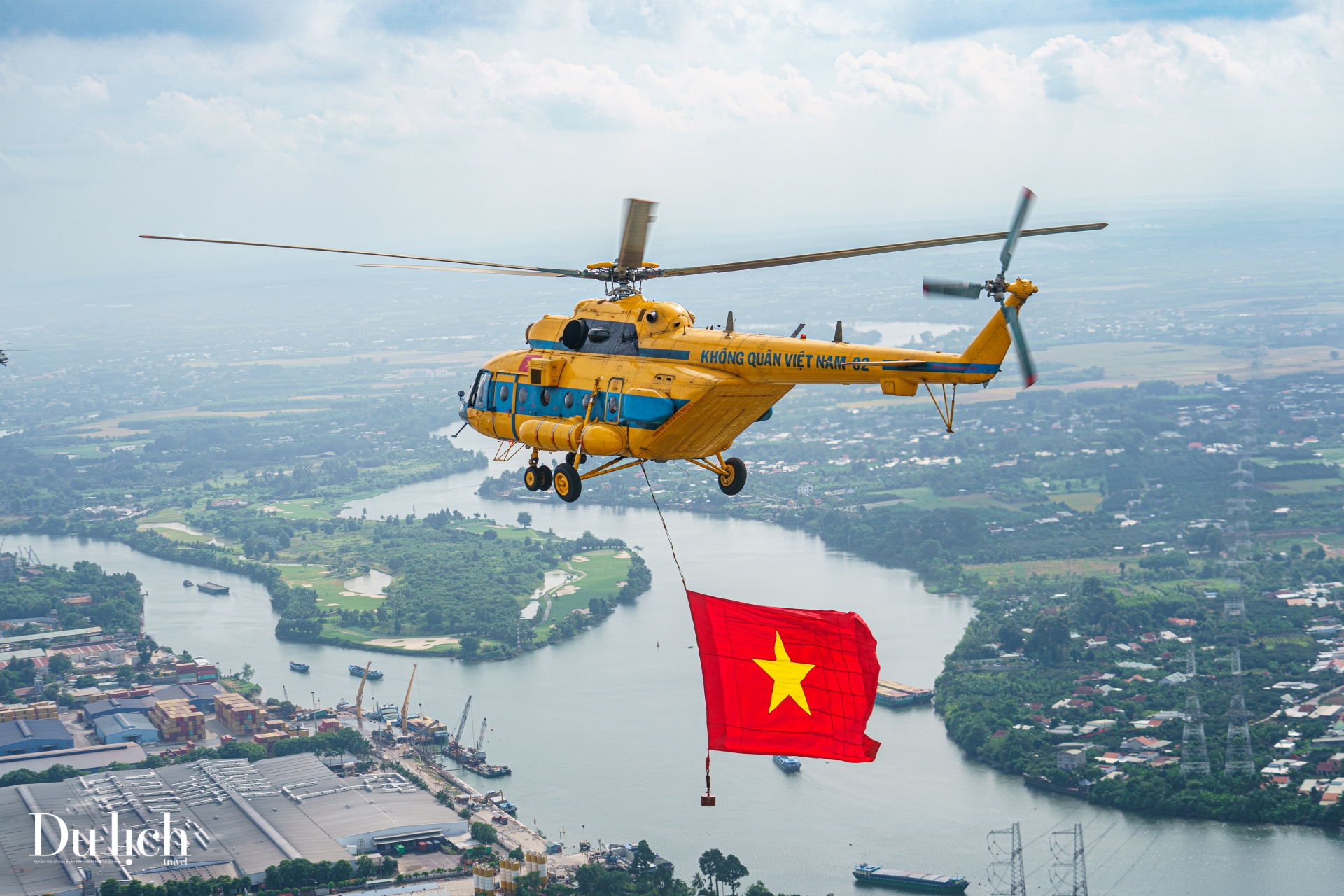 man nhan man trinh dien truc thang keo co, tiem kich nhao lon tren bau troi - 4